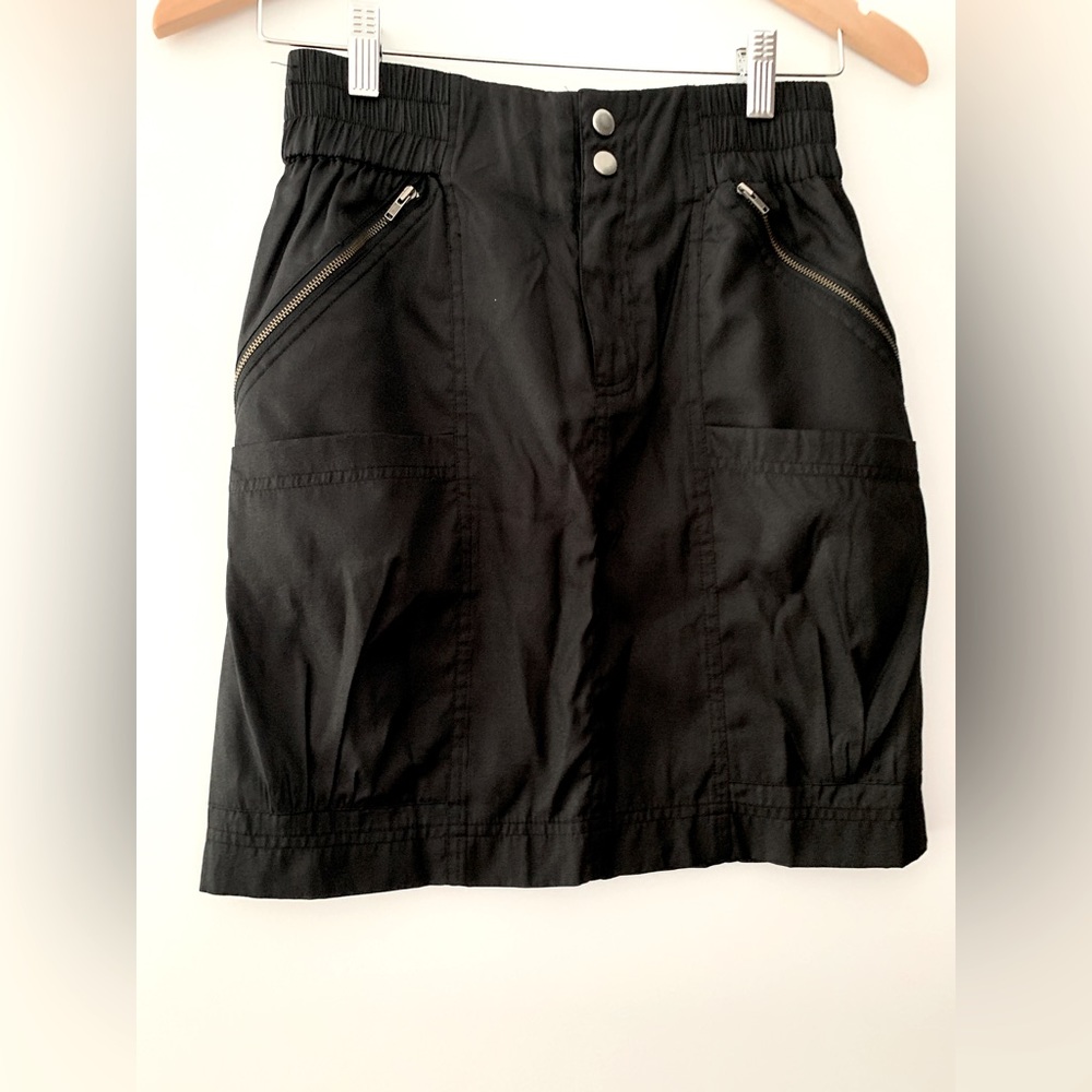 ❗️CLEAROUT❗️LIKE-NEW! Funky BLACK 🖤 SKIRT Size XS (fit)